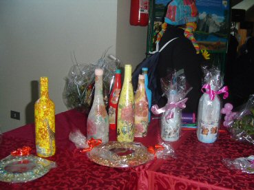 Le bottiglie decorate a decoupage